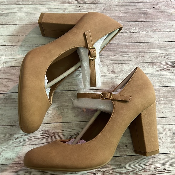 True Topic Comfort Women's Closed Toe Ankle Strap Block Heel Tan Faux Suede - Picture 4 of 7